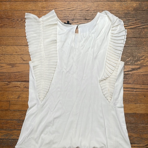 RW&co Ivory blouse with arm detail - Picture 2 of 3